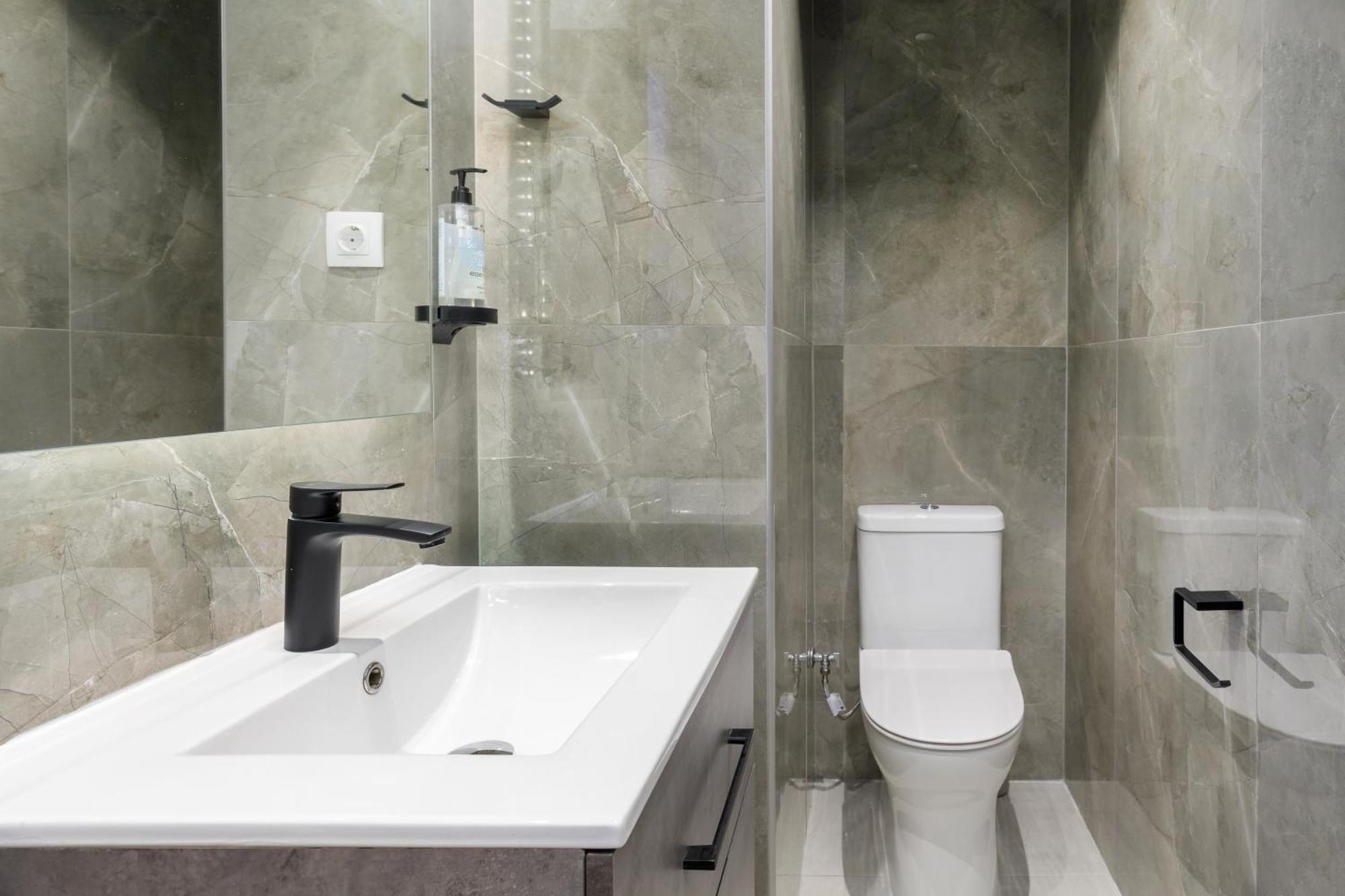 Aura F24 Apartments By Halu! - Vibrant Neighbourhood Thessaloníki Exteriör bild